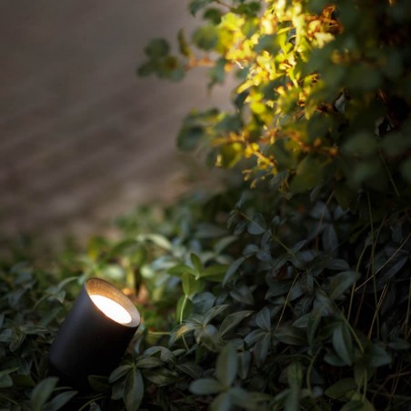 Low voltage garden lighting Ludeco Stig spotlight. (3)